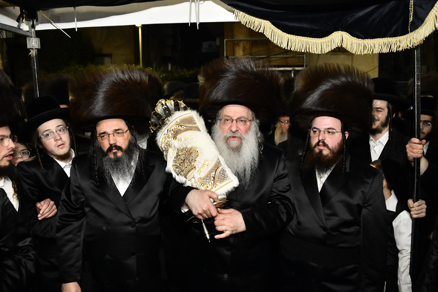 הכנסת ס"ת בנדבורנה