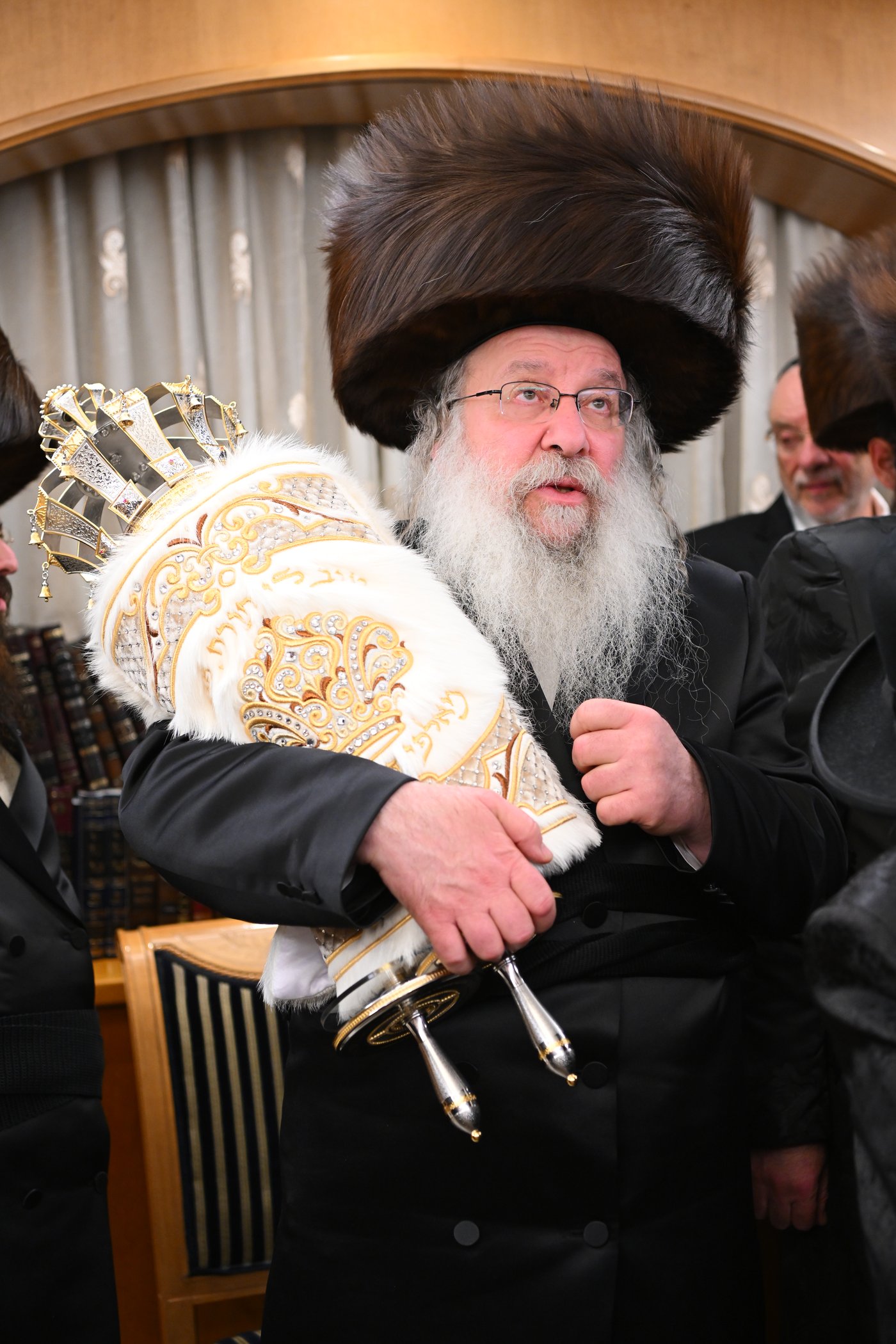 הכנסת ס"ת בנדבורנה