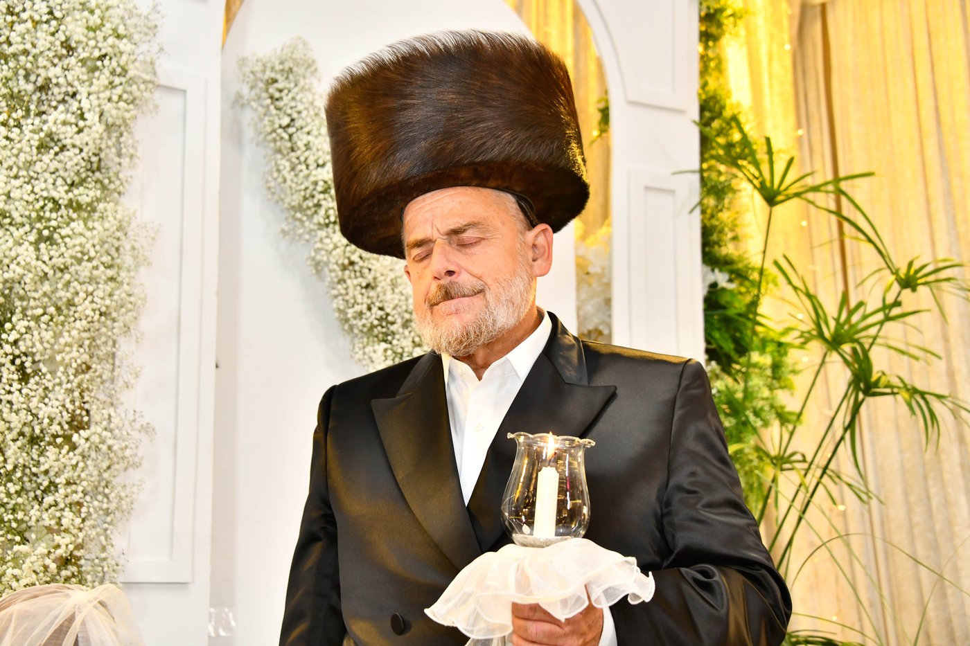 שמחת נישואי בת העסקן ר' ארי קורניצר