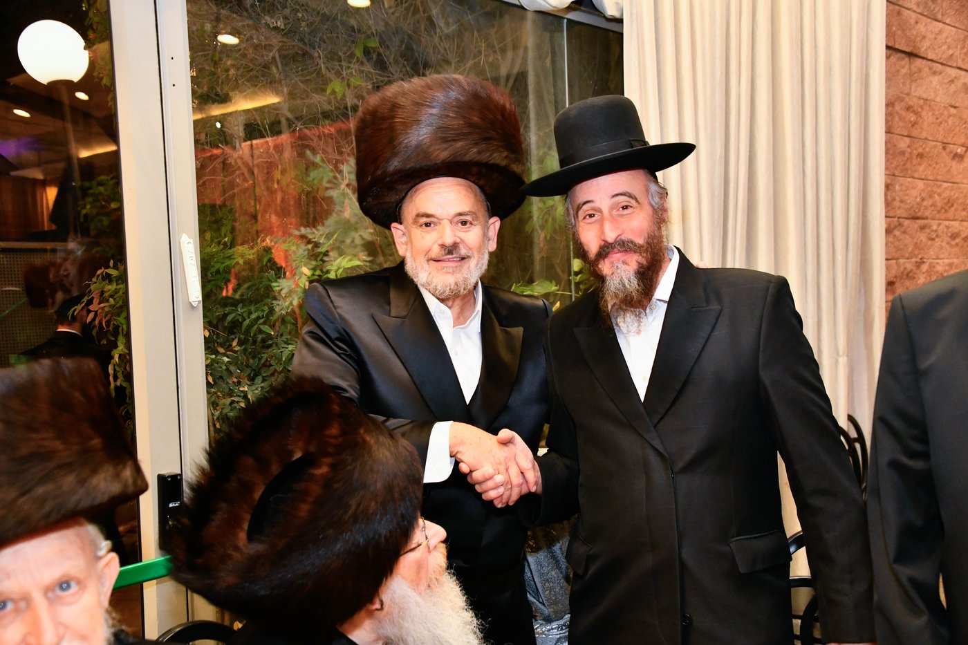 שמחת נישואי בת העסקן ר' ארי קורניצר