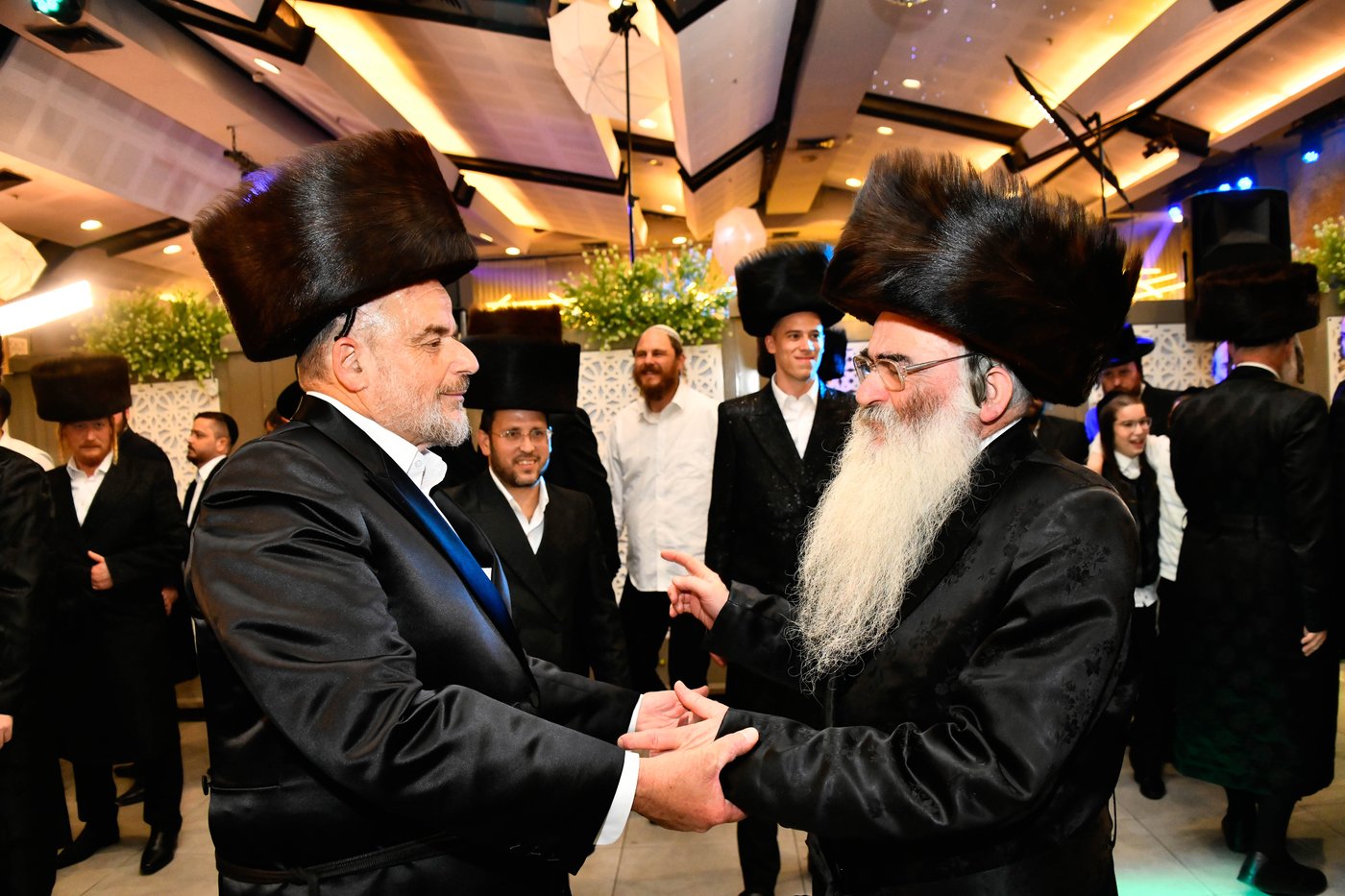 שמחת נישואי בת העסקן ר' ארי קורניצר