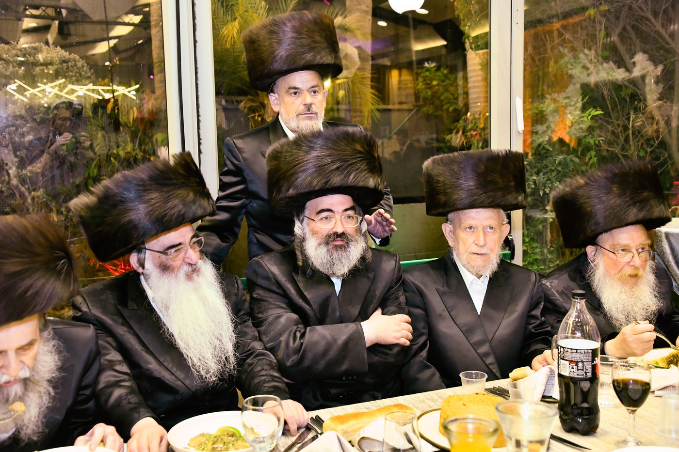 שמחת נישואי בת העסקן ר' ארי קורניצר