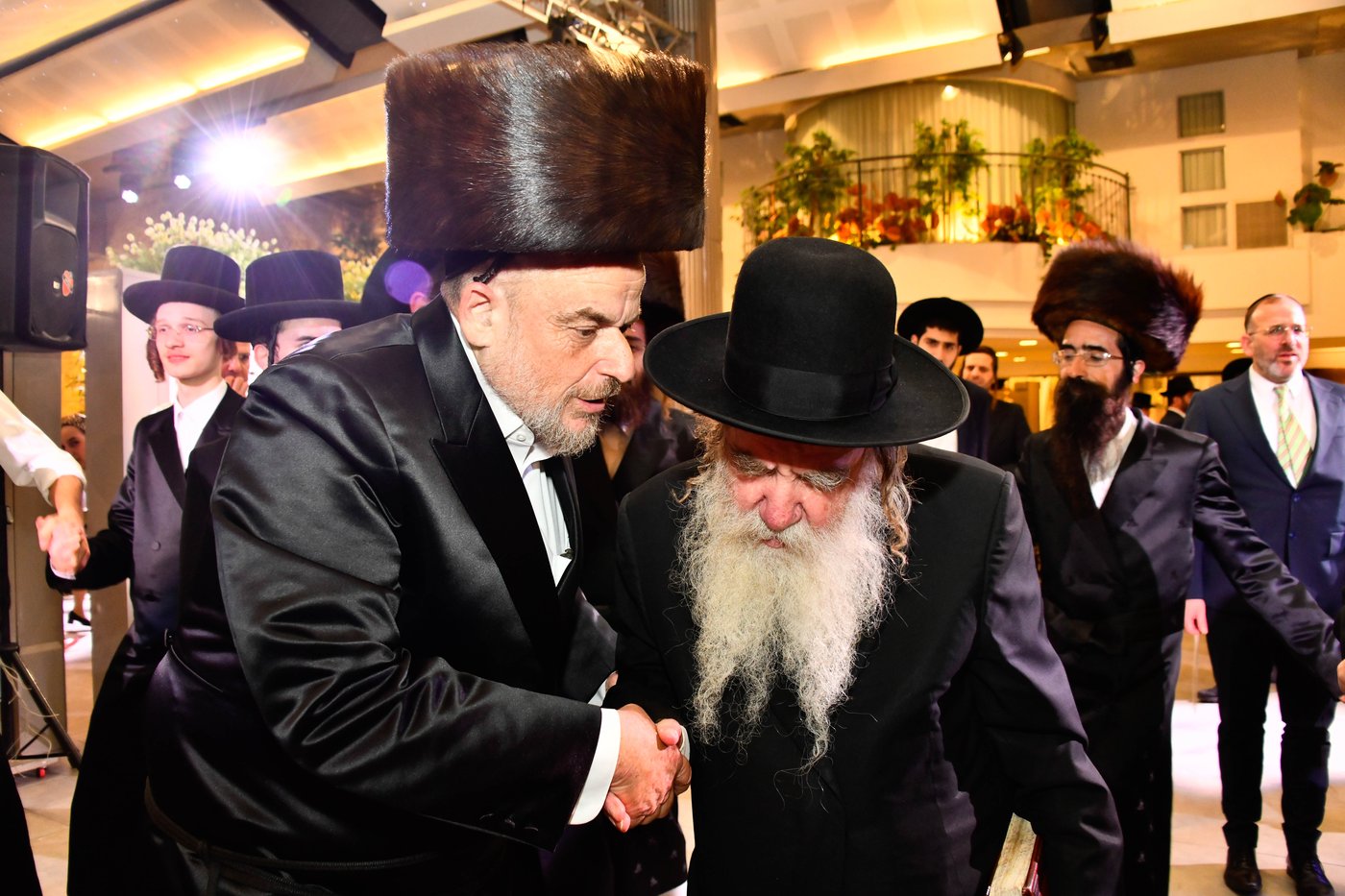 שמחת נישואי בת העסקן ר' ארי קורניצר