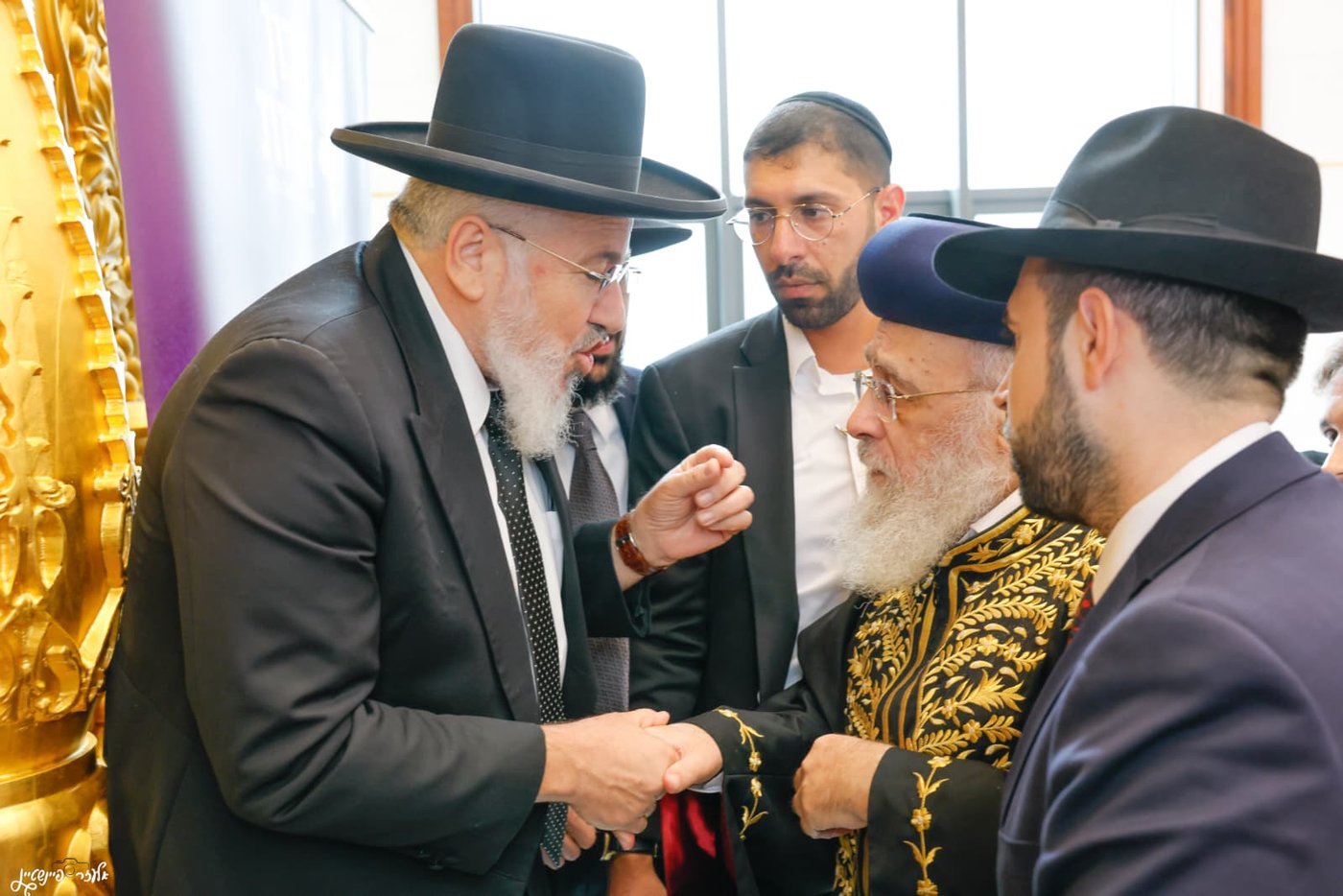 הראשל"צ הגר"י יוסף בביקור במוסדות 'יביע אומר' 