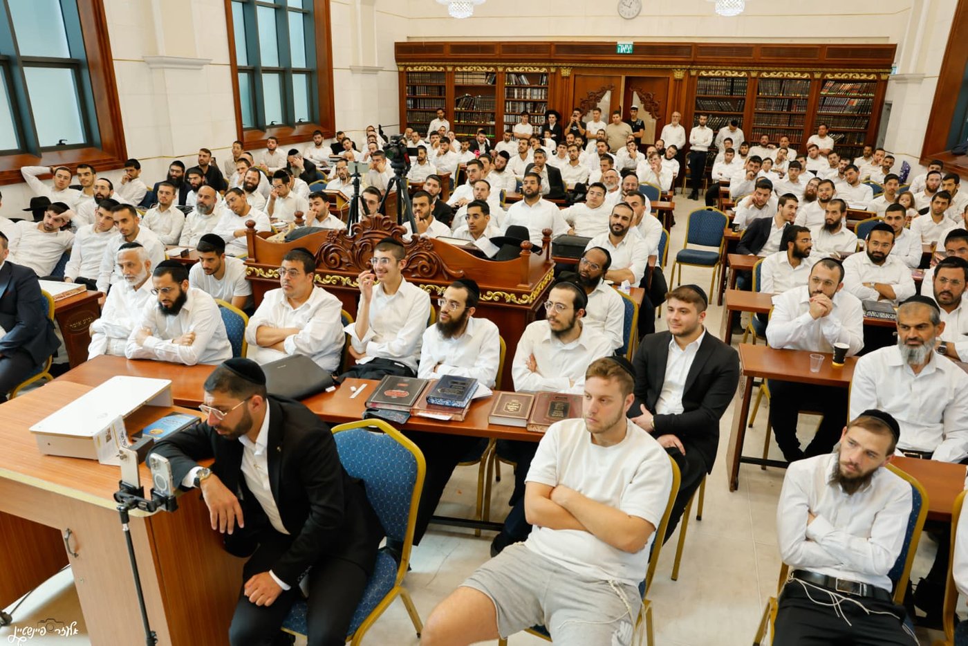 הראשל"צ הגר"י יוסף בביקור במוסדות 'יביע אומר' 