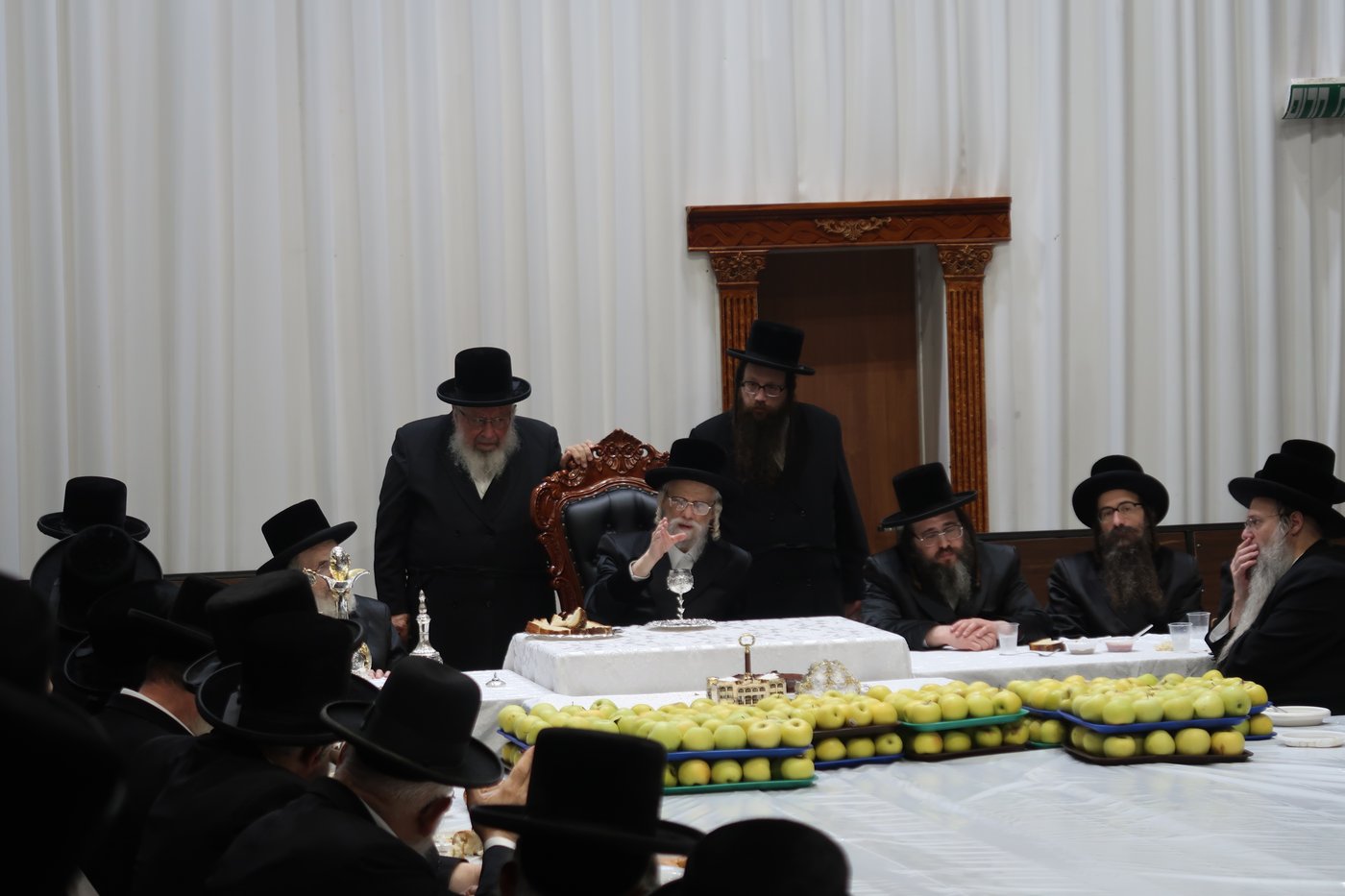 הילולא קדישא בסערט ויז'ניץ