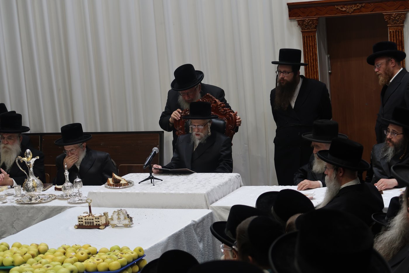 הילולא קדישא בסערט ויז'ניץ