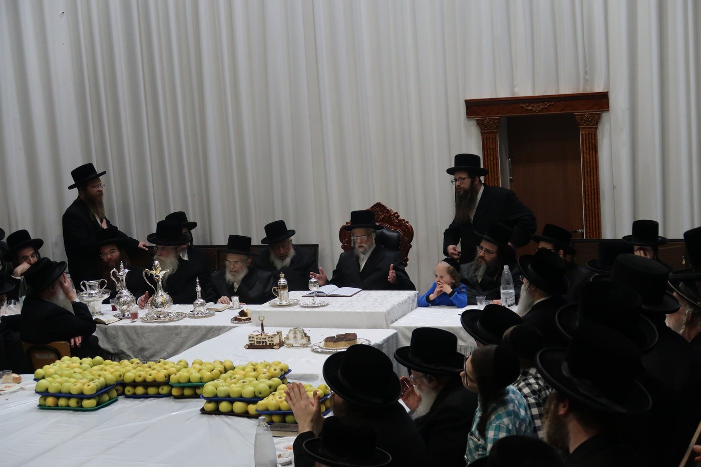 הילולא קדישא בסערט ויז'ניץ