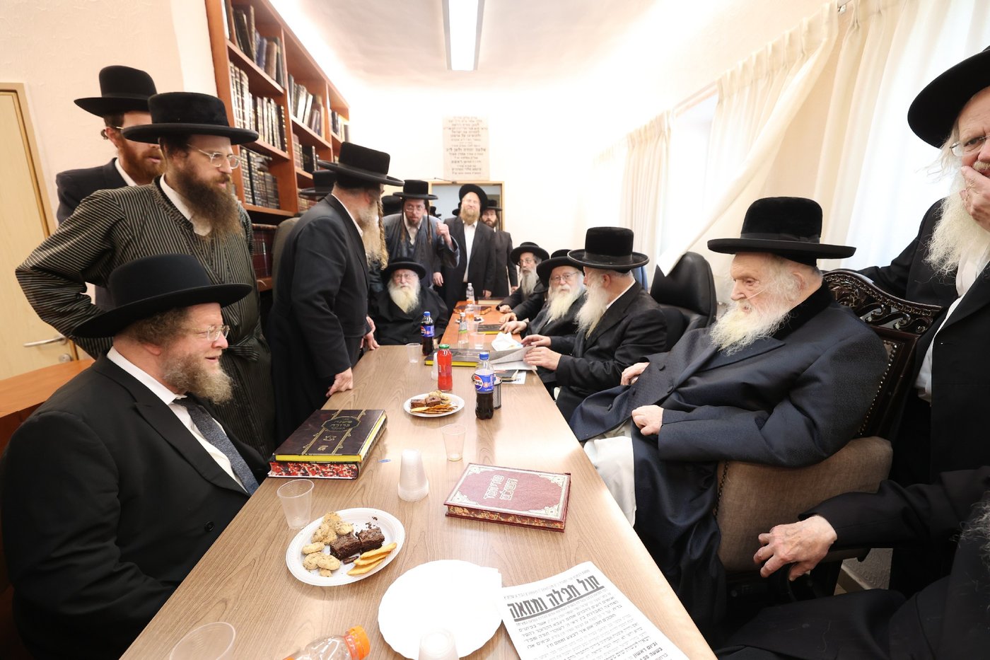 הגרש"ב סורוצקין בכינוס בד"צ 'העדה החרדית'