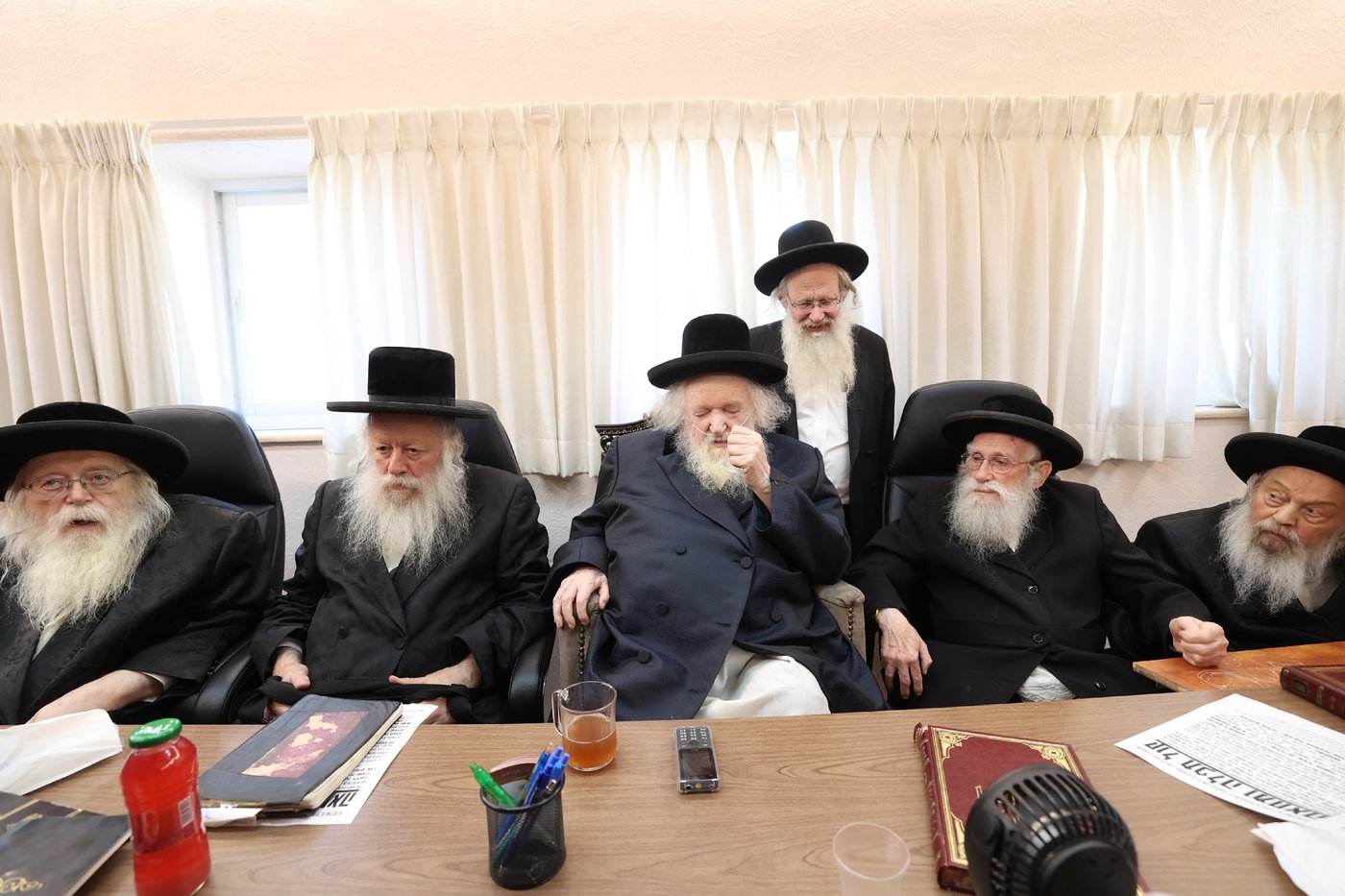 הגרש"ב סורוצקין בכינוס בד"צ 'העדה החרדית'