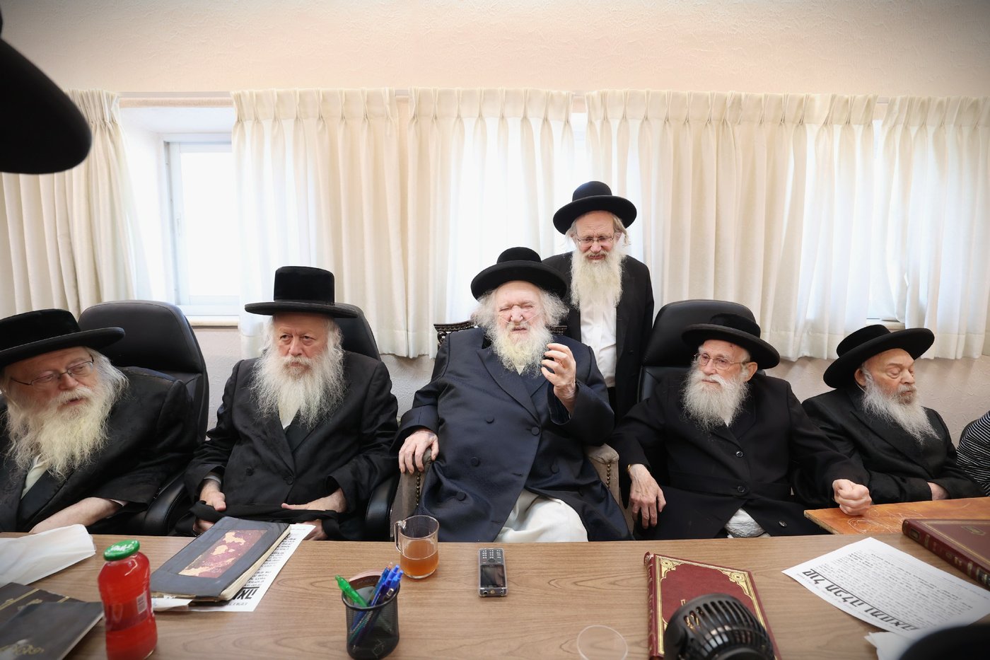 הגרש"ב סורוצקין בכינוס בד"צ 'העדה החרדית'