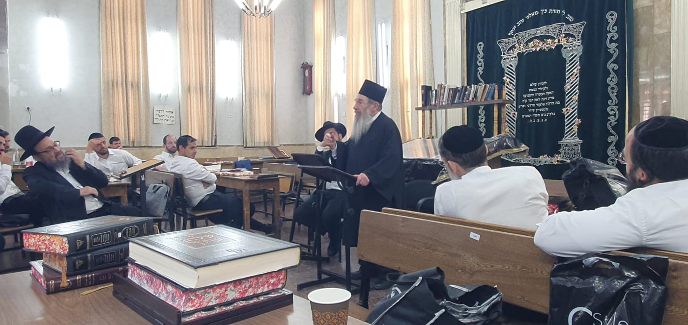 עצרת זיכרון בהיכל ישיבת מרן הגר"ע יוסף זיע"א