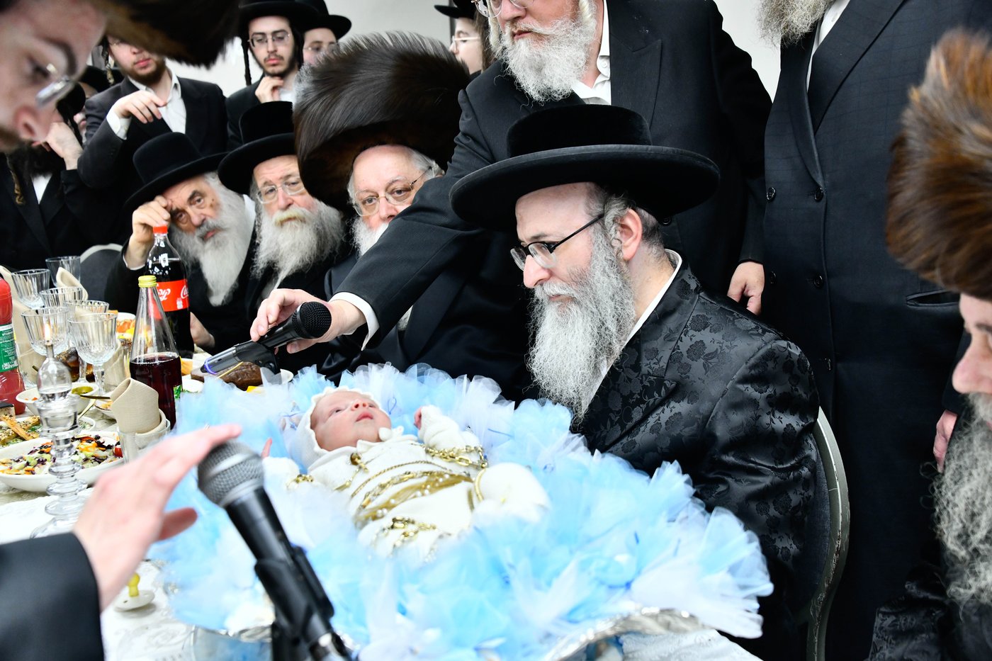 פדיון הבן בחצה"ק מודז'יץ - זוועהיל