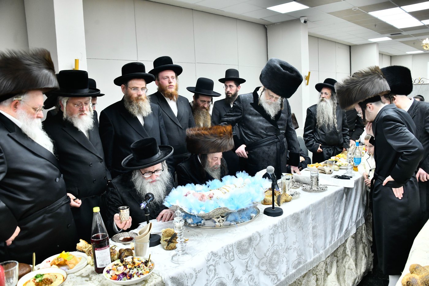 פדיון הבן בחצה"ק מודז'יץ - זוועהיל