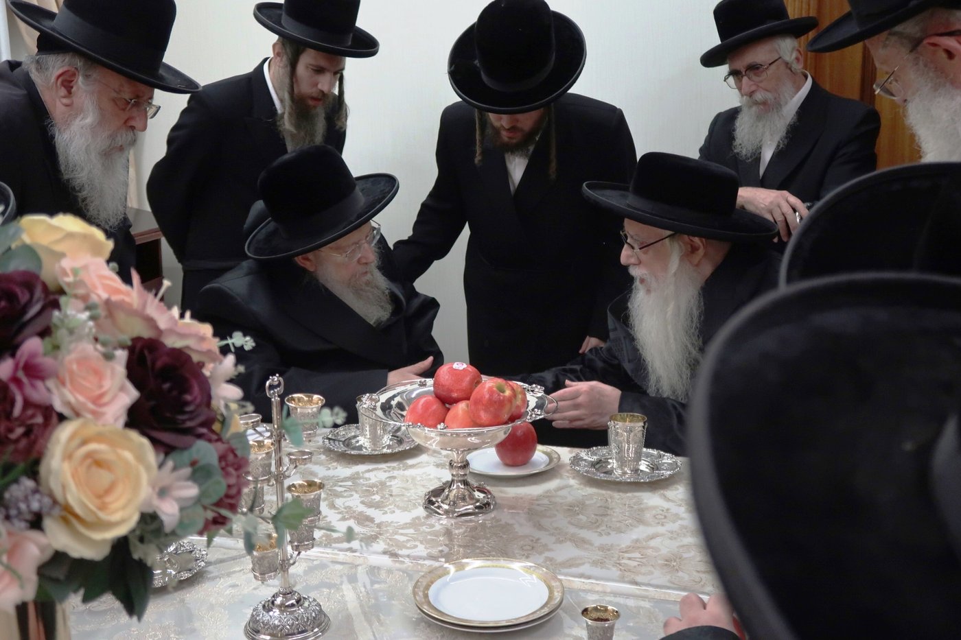 האדמו"ר מצאנז בביקור אצל האדמו"ר מסלונים