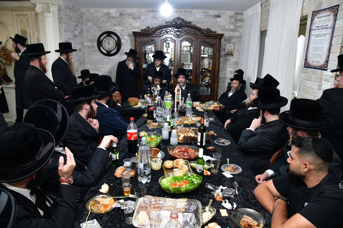 קביעת מזוזות אצל ר' שמואל אהרן צויבל