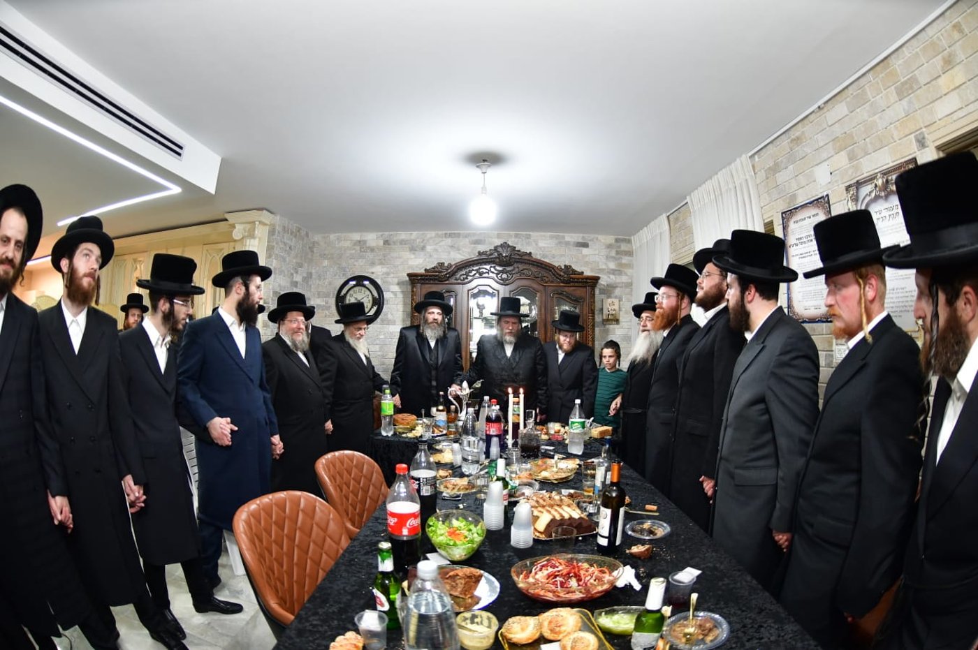 קביעת מזוזות אצל ר' שמואל אהרן צויבל