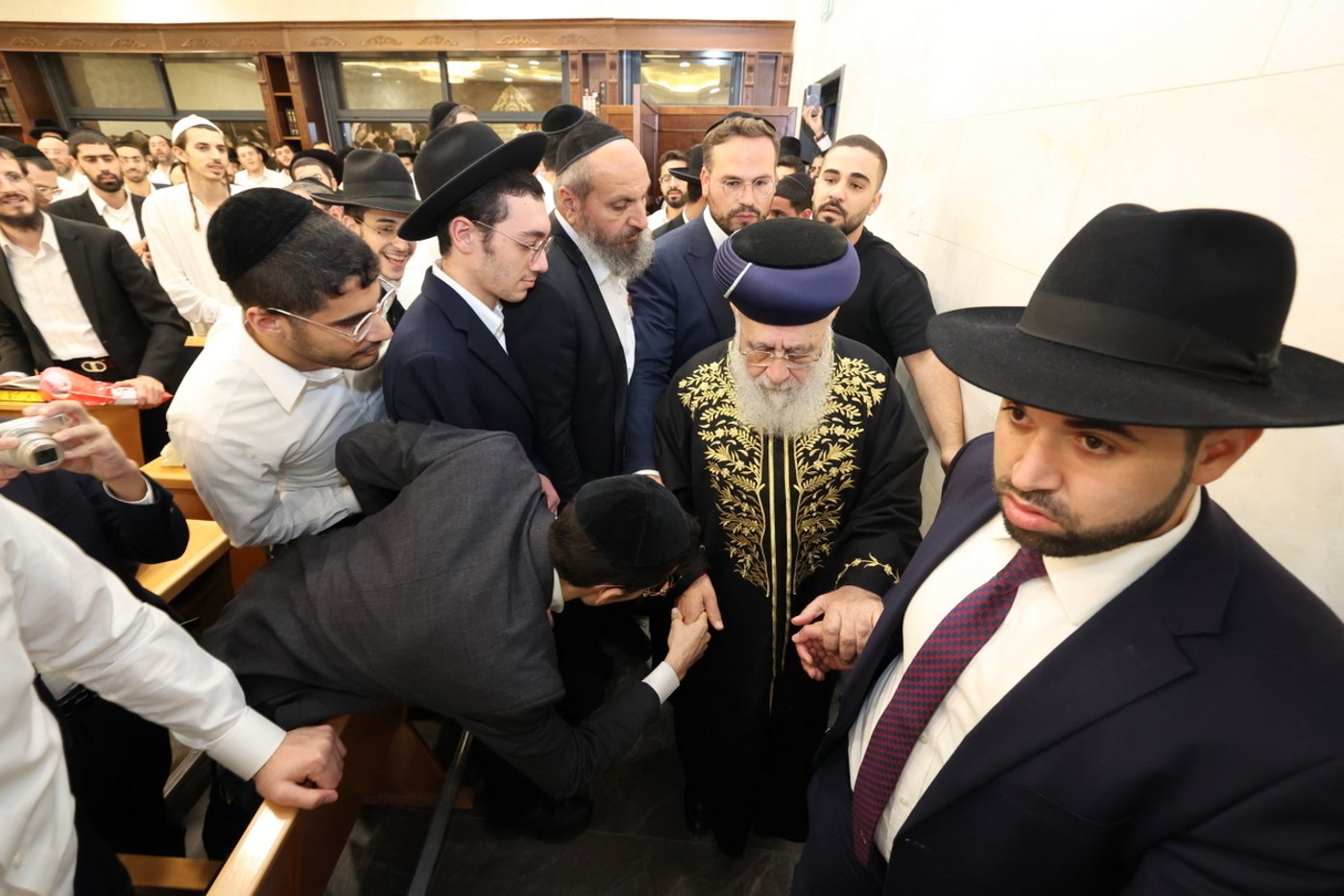 י"ב שנים למרן הגר"ע יוסף זצ"ל