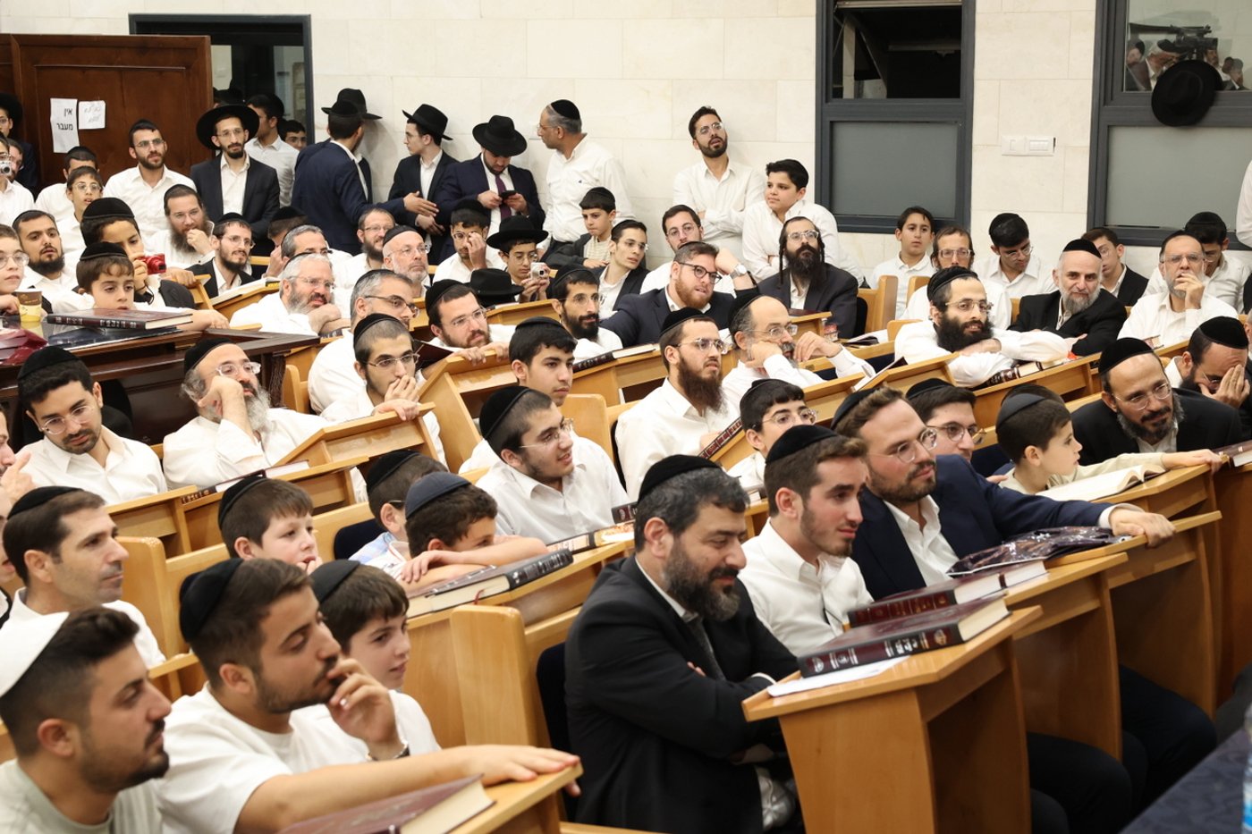 י"ב שנים למרן הגר"ע יוסף זצ"ל