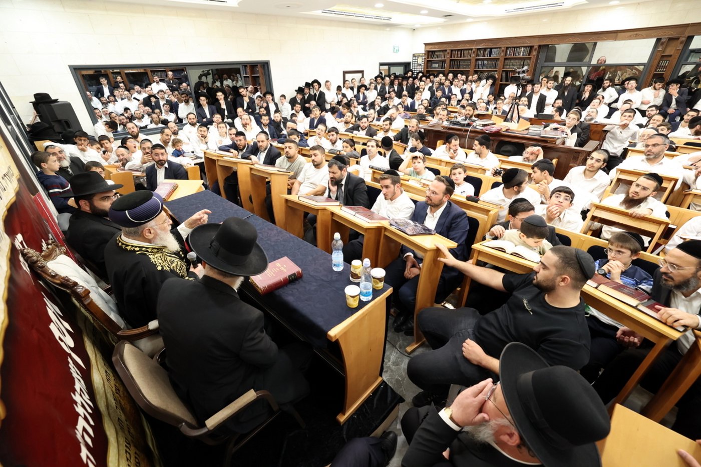 י"ב שנים למרן הגר"ע יוסף זצ"ל