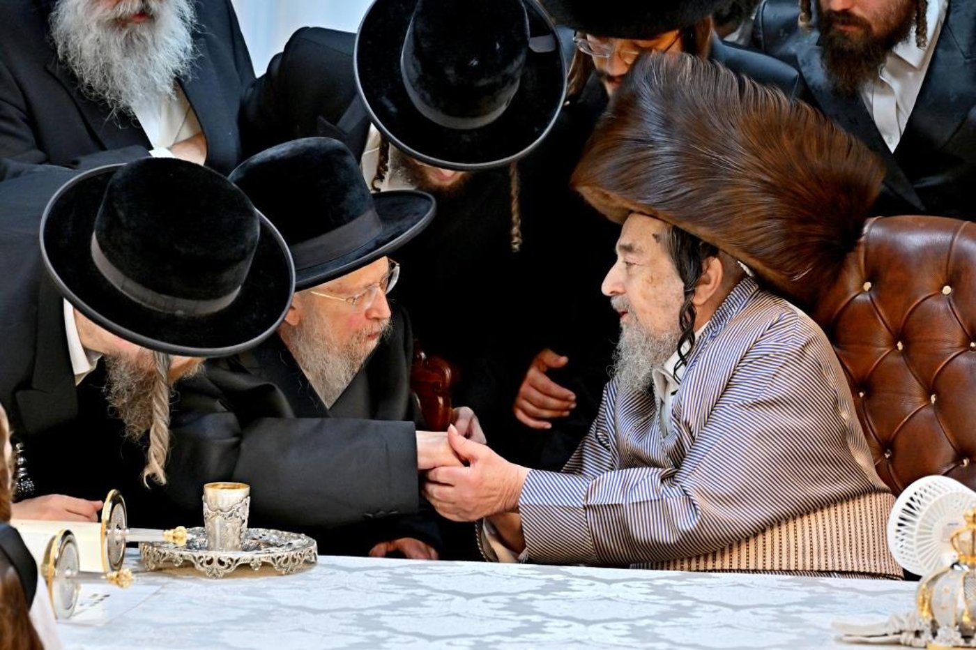 מעמד הכנסת ס''ת לזכותו של הגה''צ רבי רבי יעקב מאיר שכטר