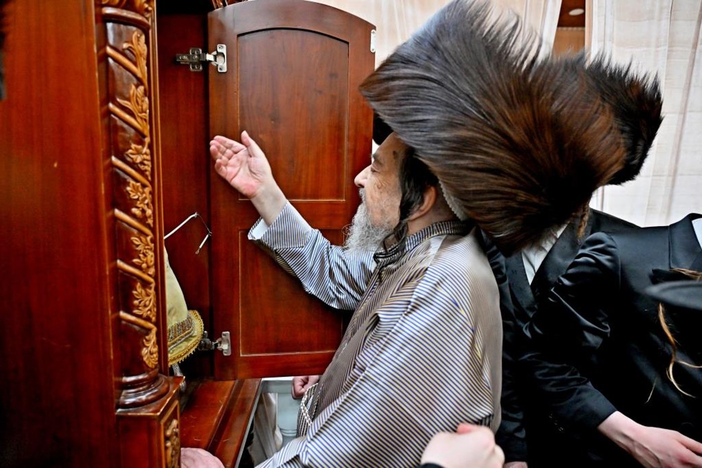 מעמד הכנסת ס''ת לזכותו של הגה''צ רבי רבי יעקב מאיר שכטר