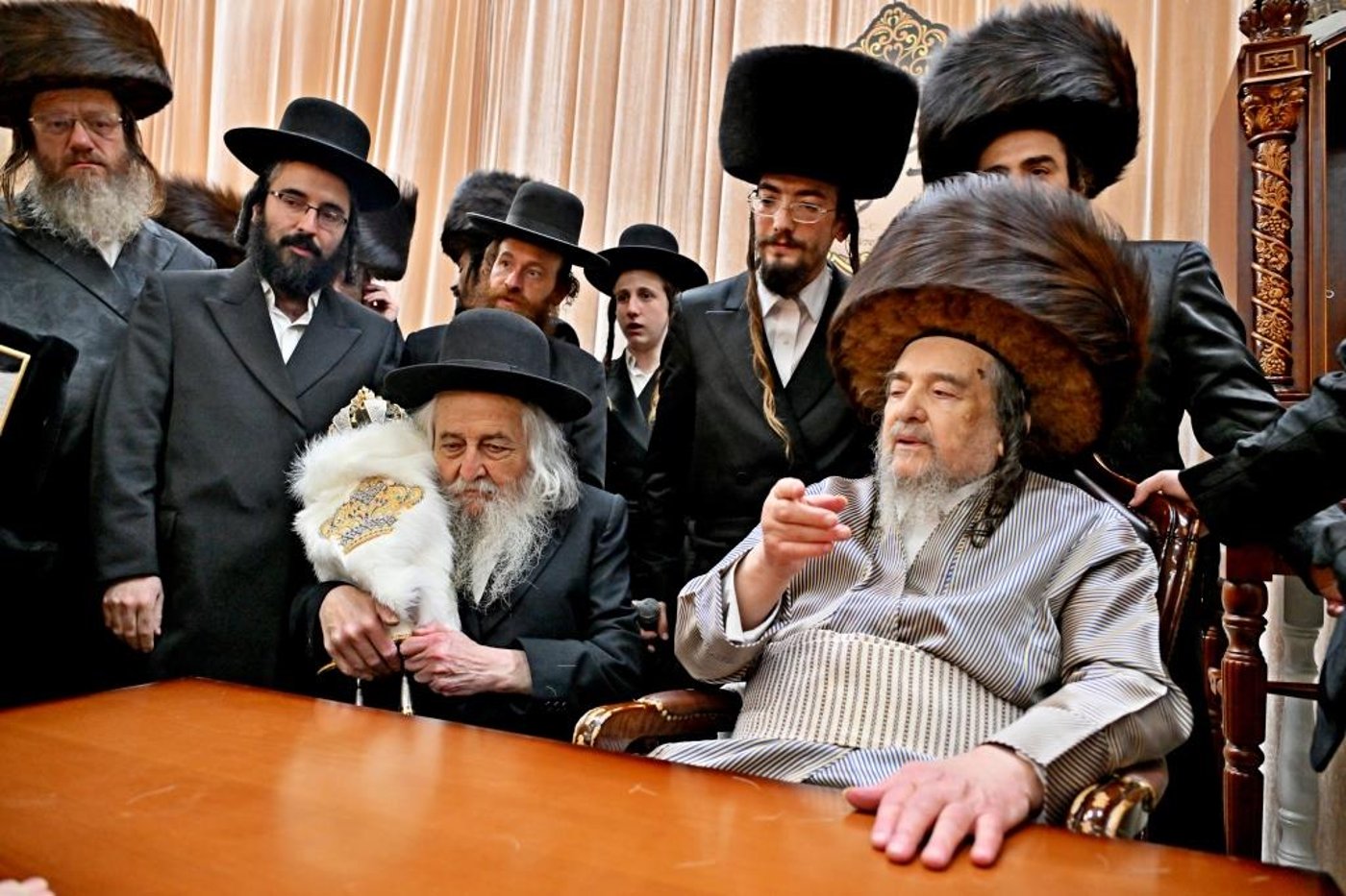 מעמד הכנסת ס''ת לזכותו של הגה''צ רבי רבי יעקב מאיר שכטר