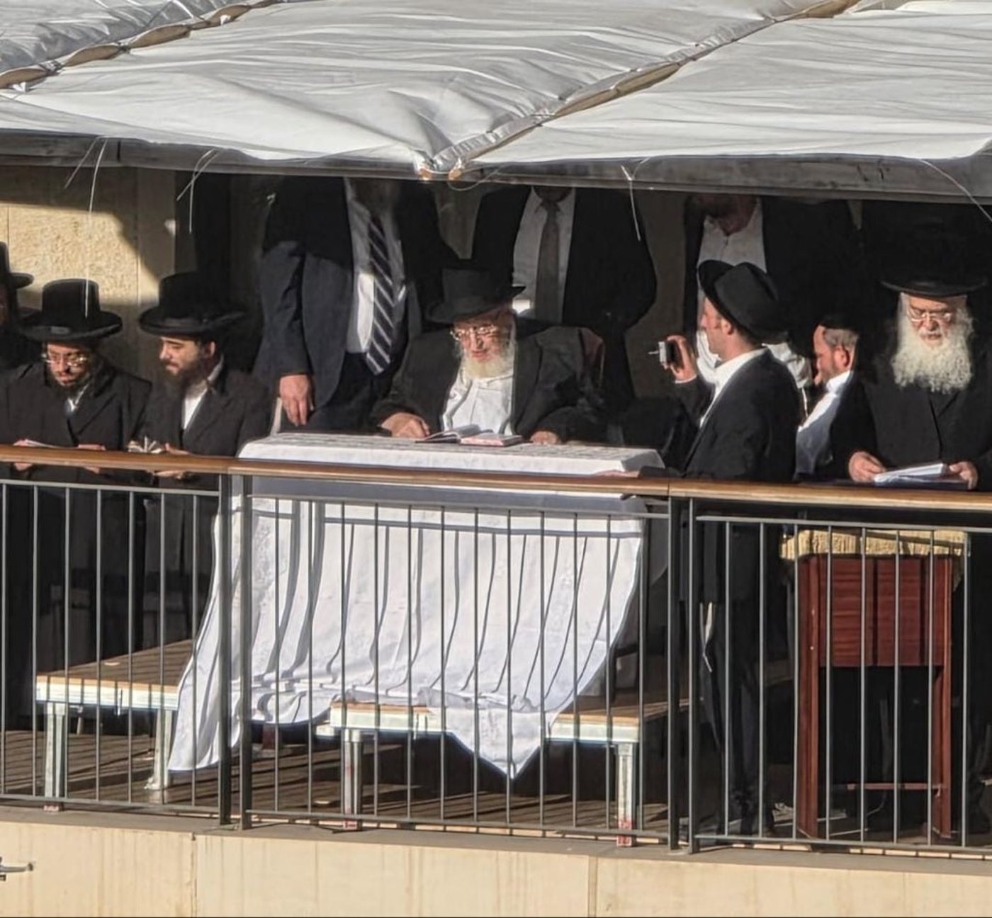 ראש הישיבה הגרמ"צ ברגמן בעצרת במגדלי תנובה