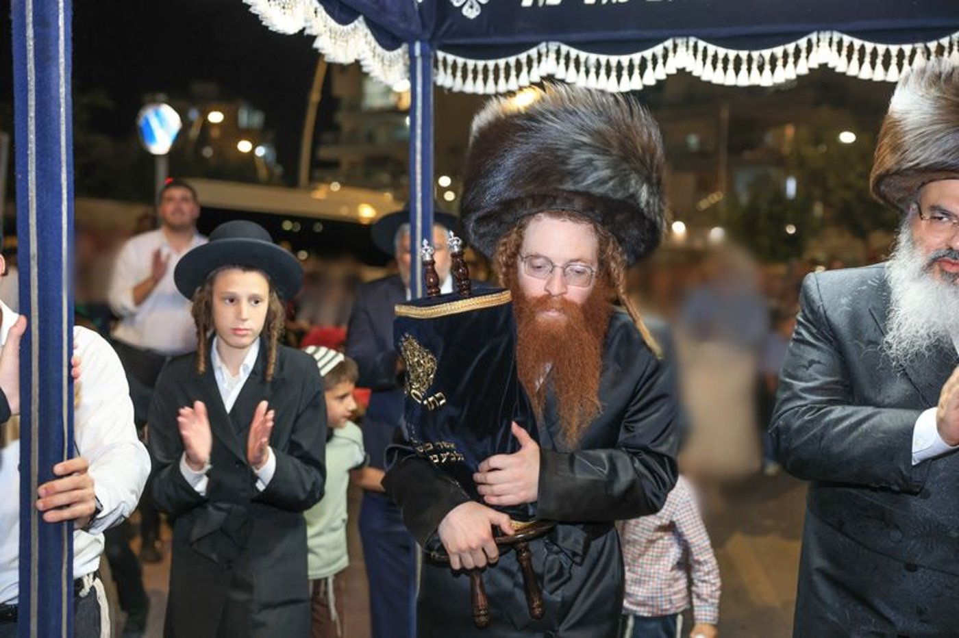 הכנסת ספר תורה לישיבת ברסלב לבעלי תשובה 'נשמת ברסלב'