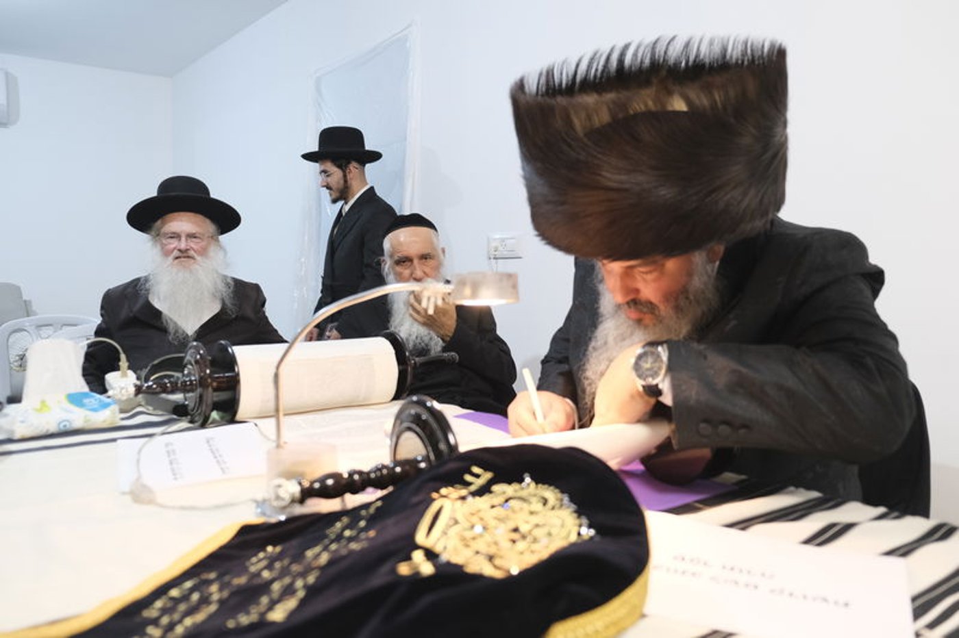 הכנסת ספר תורה לישיבת ברסלב לבעלי תשובה 'נשמת ברסלב'