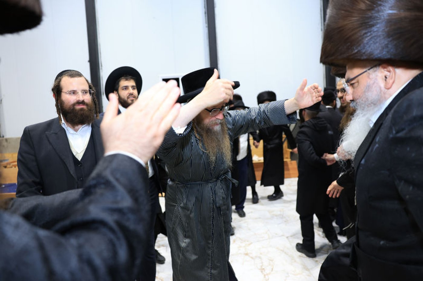 הכנסת ספר תורה לישיבת ברסלב לבעלי תשובה 'נשמת ברסלב'