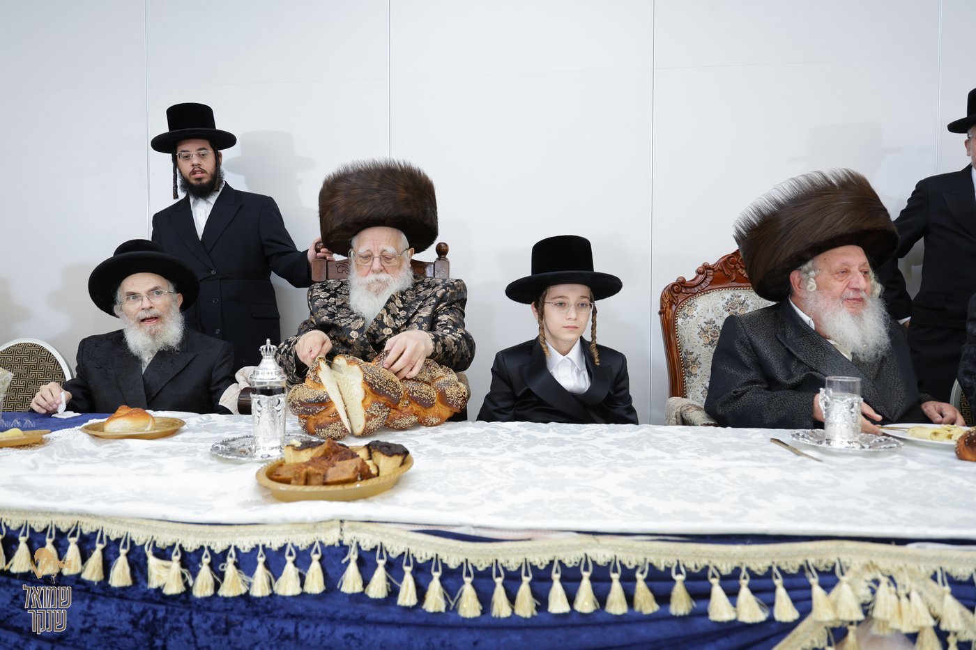 שמחת בר המצווה לנין האדמו"ר מנאראל, ונכד האדמו"ר משאץ ויז'ניץ