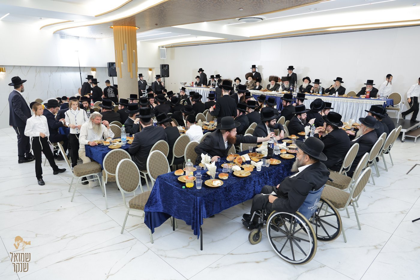 שמחת בר המצווה לנין האדמו"ר מנאראל, ונכד האדמו"ר משאץ ויז'ניץ