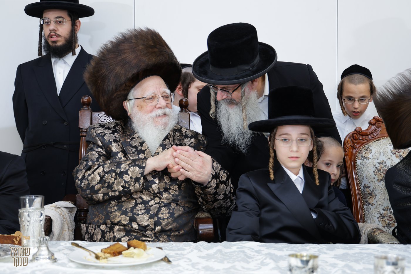 שמחת בר המצווה לנין האדמו"ר מנאראל, ונכד האדמו"ר משאץ ויז'ניץ