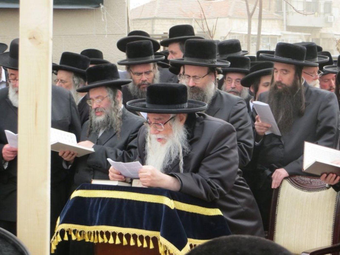 האדמו"ר מצאנז בעצרת תשע"ד