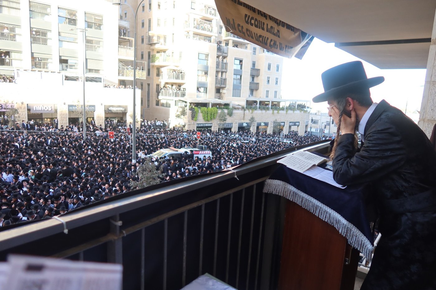 האדמו"ר מזוועהיל בעצרת המיליון - חשון תשפ"ו