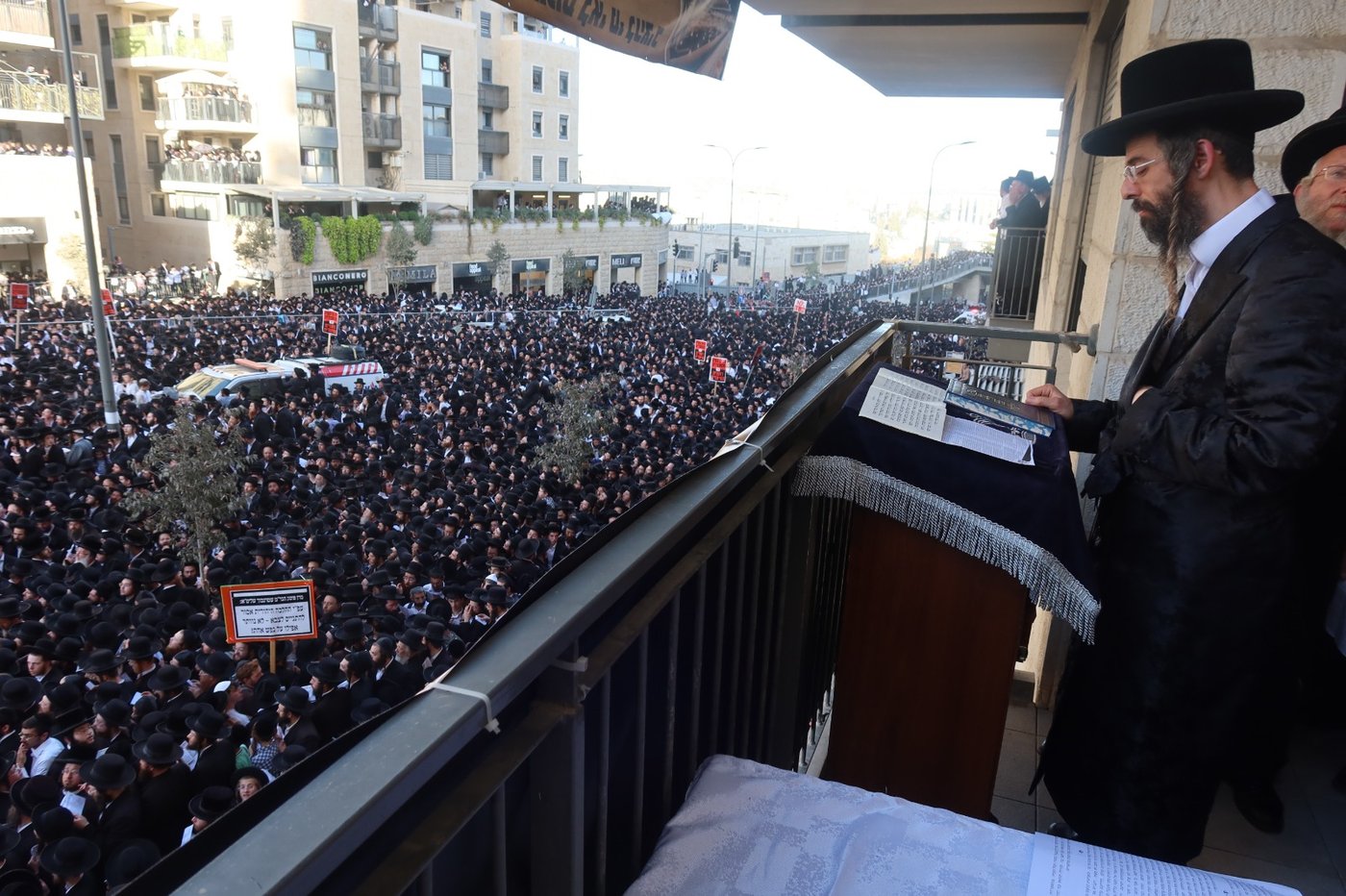 האדמו"ר מזוועהיל בעצרת המיליון - חשון תשפ"ו