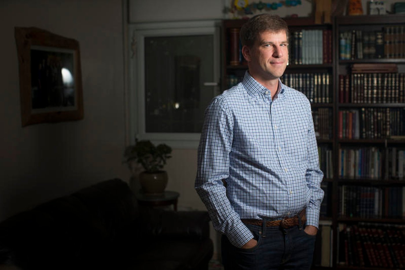 הקשר עם בנט והלחץ של שרה נתניהו: הוקפאה פעילות המתאם עם ארה"ב