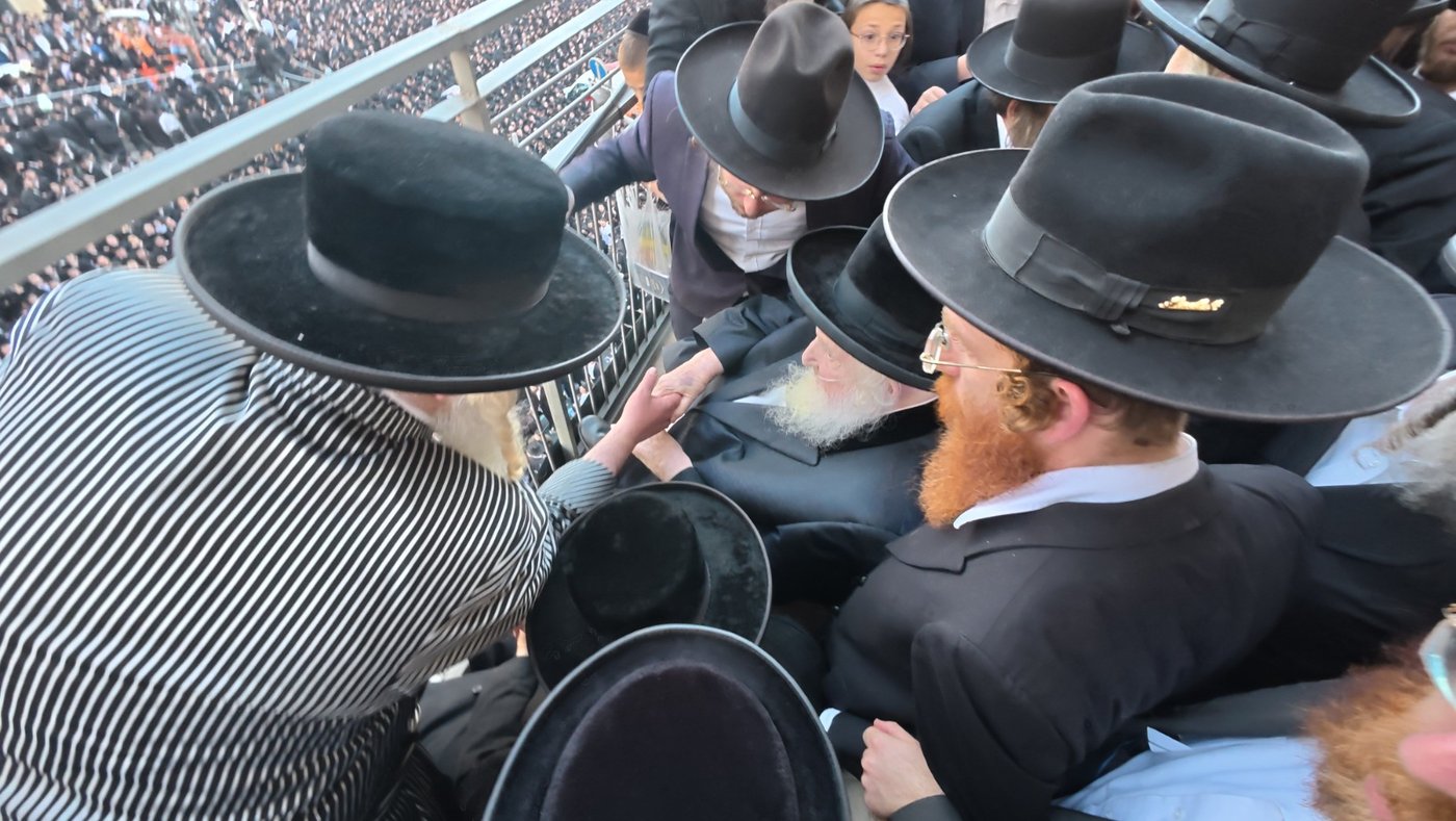 הגר"מ שטרנבוך בעצרת המיליון - חשון תשפ"ו