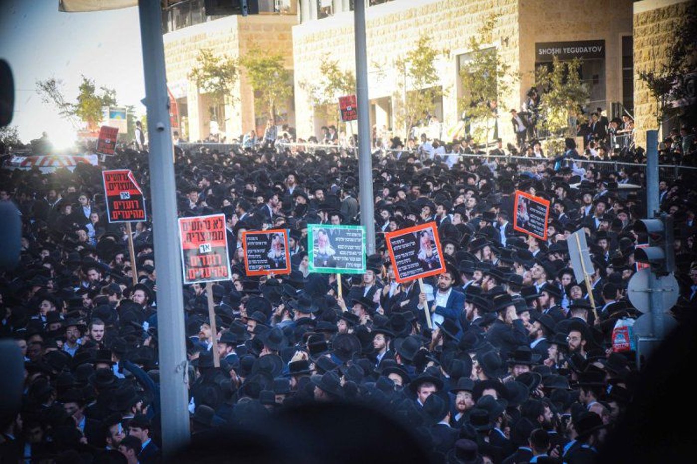 הגר"מ שטרנבוך בעצרת המיליון - חשון תשפ"ו