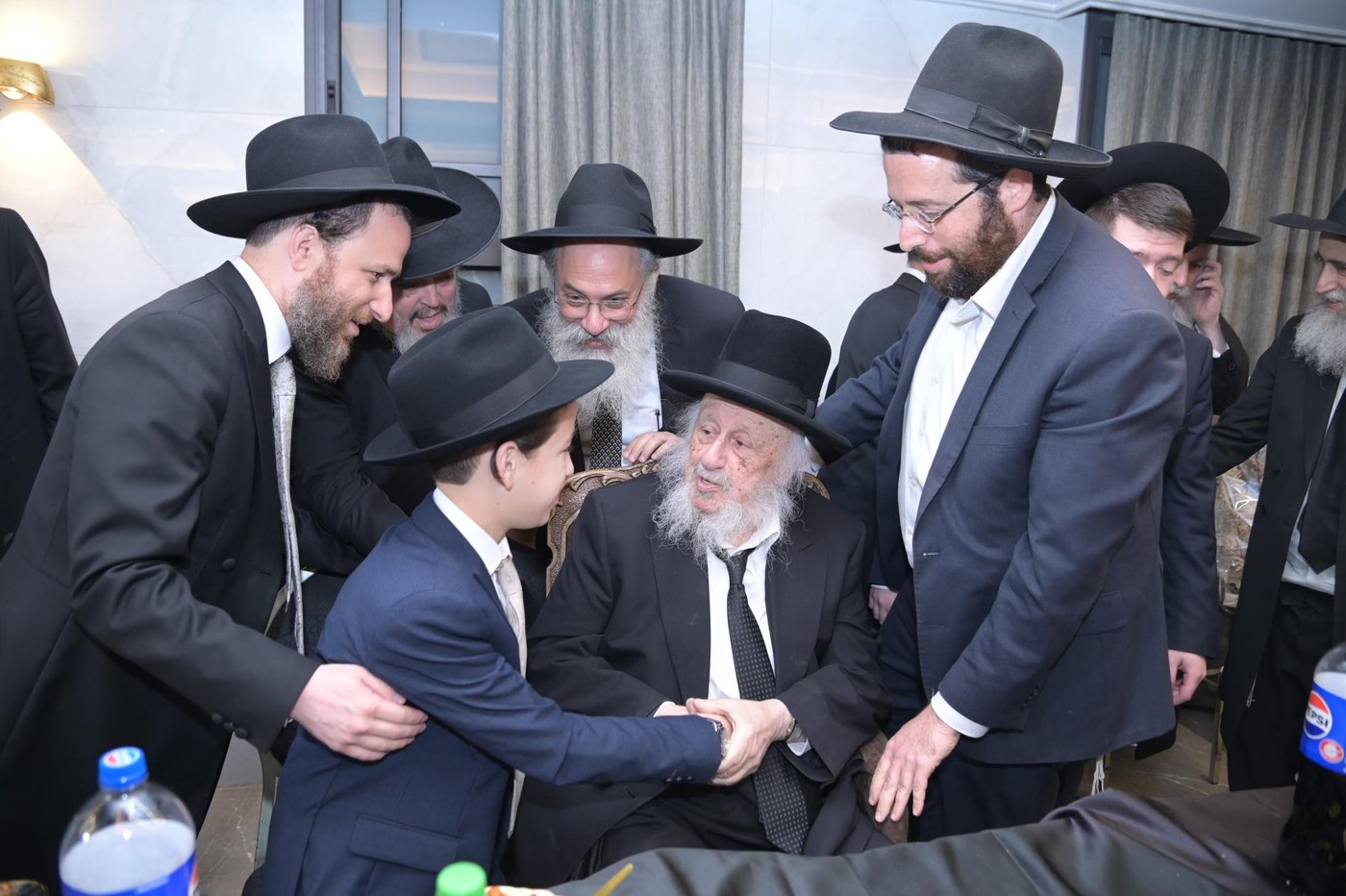 שמחת בר המצווה לנכד הגאון רבי איתמר גרבוז 