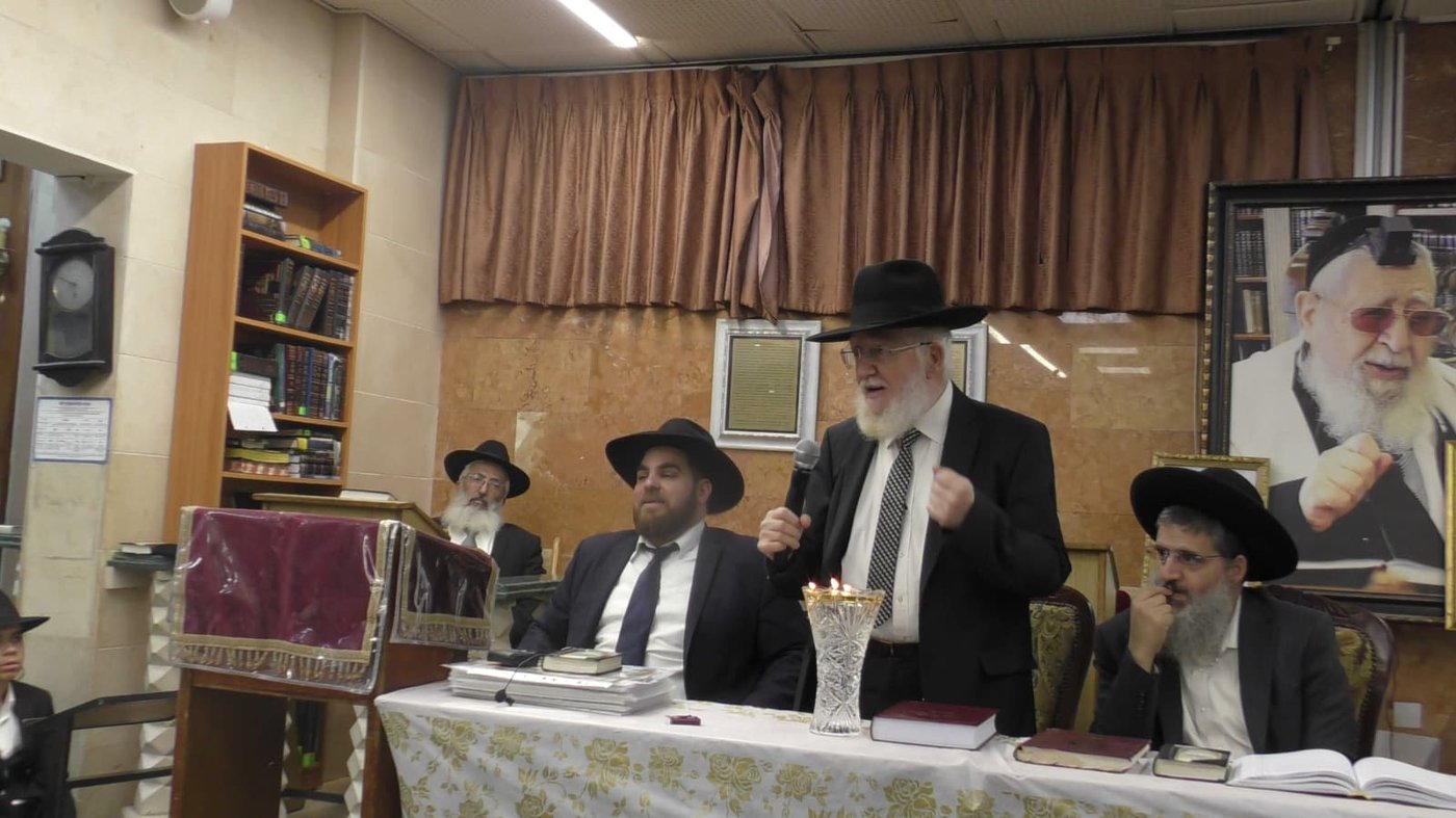 י"ב שנים וחצי יובל ב'כסא רחמים' 