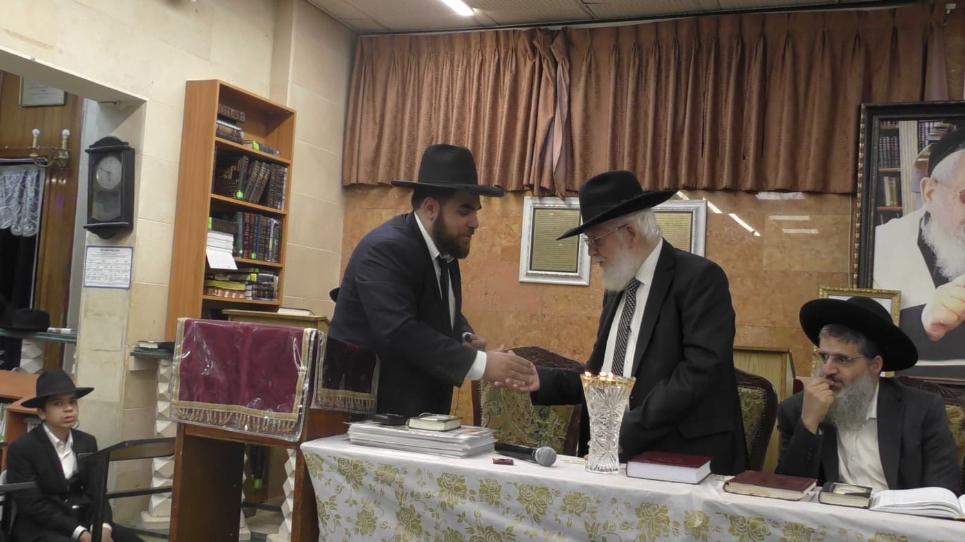 י"ב שנים וחצי יובל ב'כסא רחמים' 