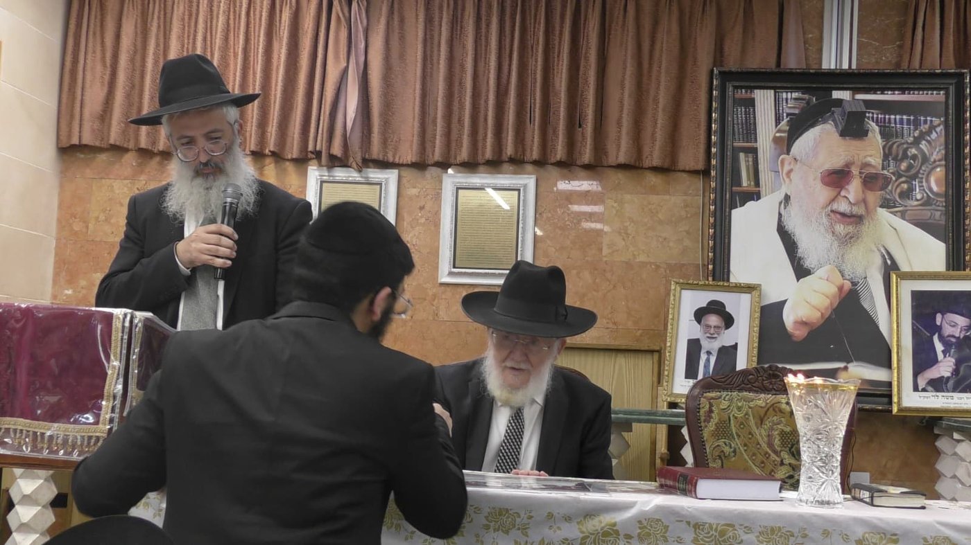 י"ב שנים וחצי יובל ב'כסא רחמים' 