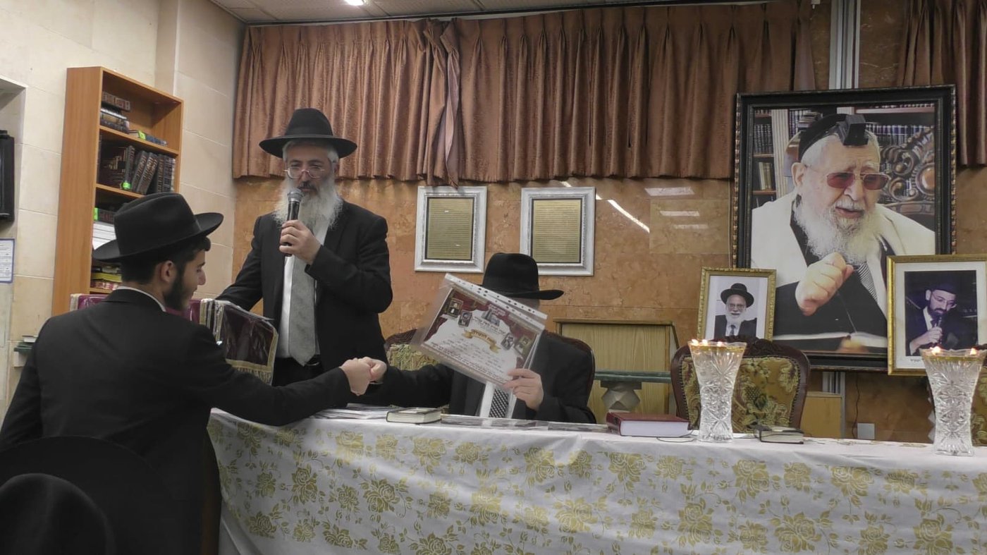 י"ב שנים וחצי יובל ב'כסא רחמים' 