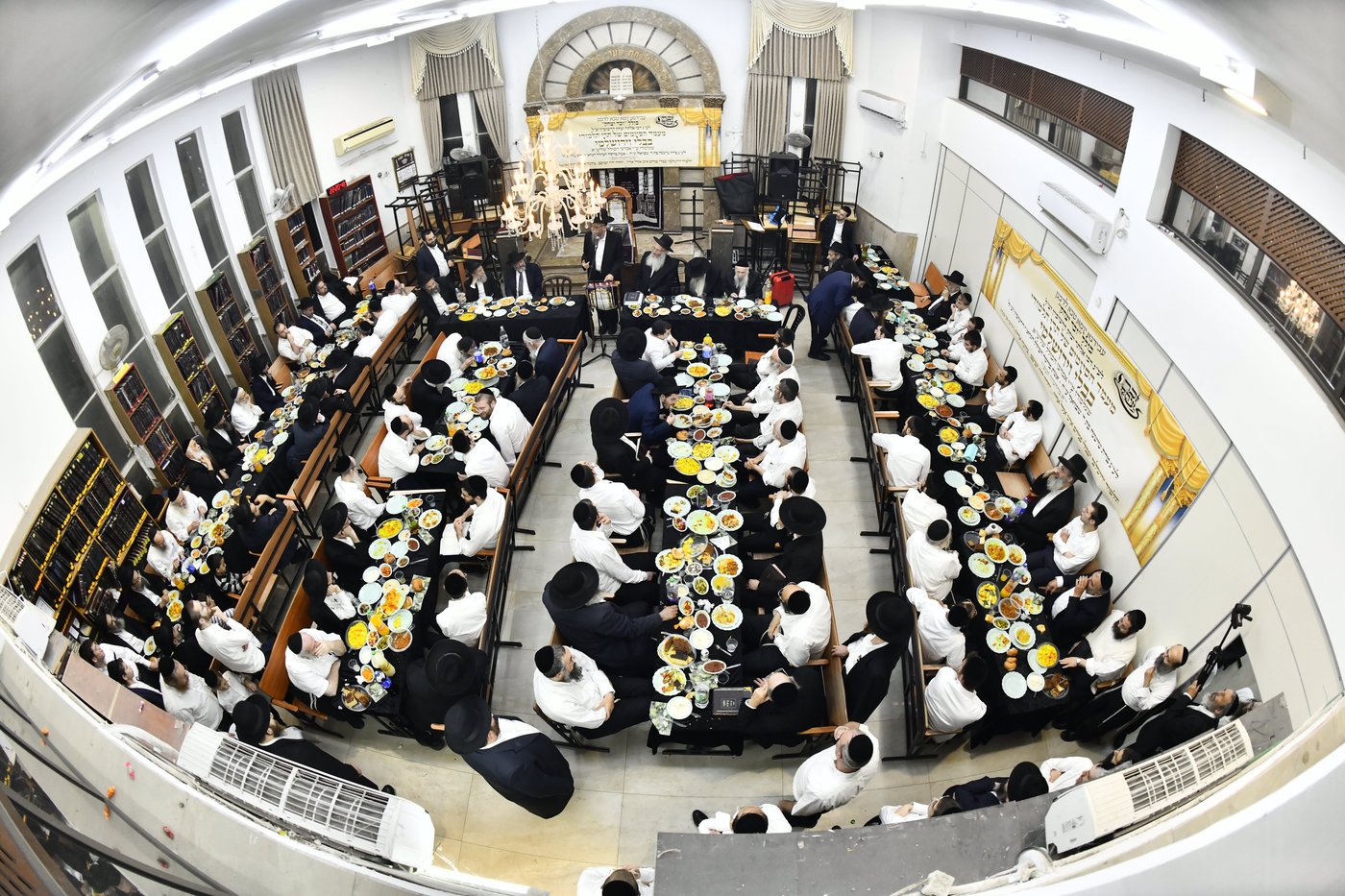 מעמד הסיומים בכולל 'זכר יצחק'