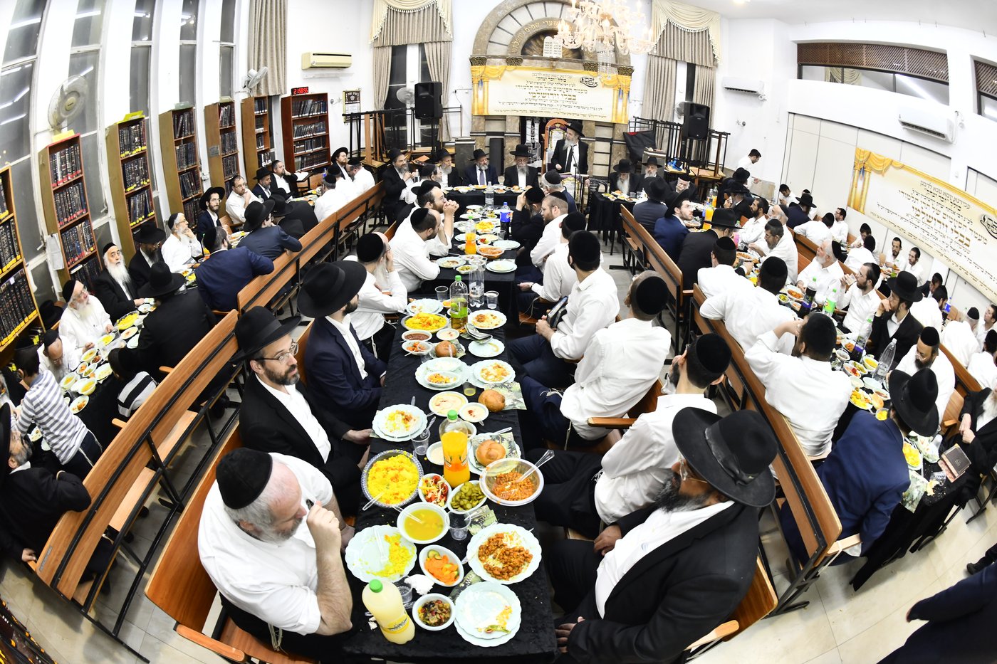 מעמד הסיומים בכולל 'זכר יצחק'