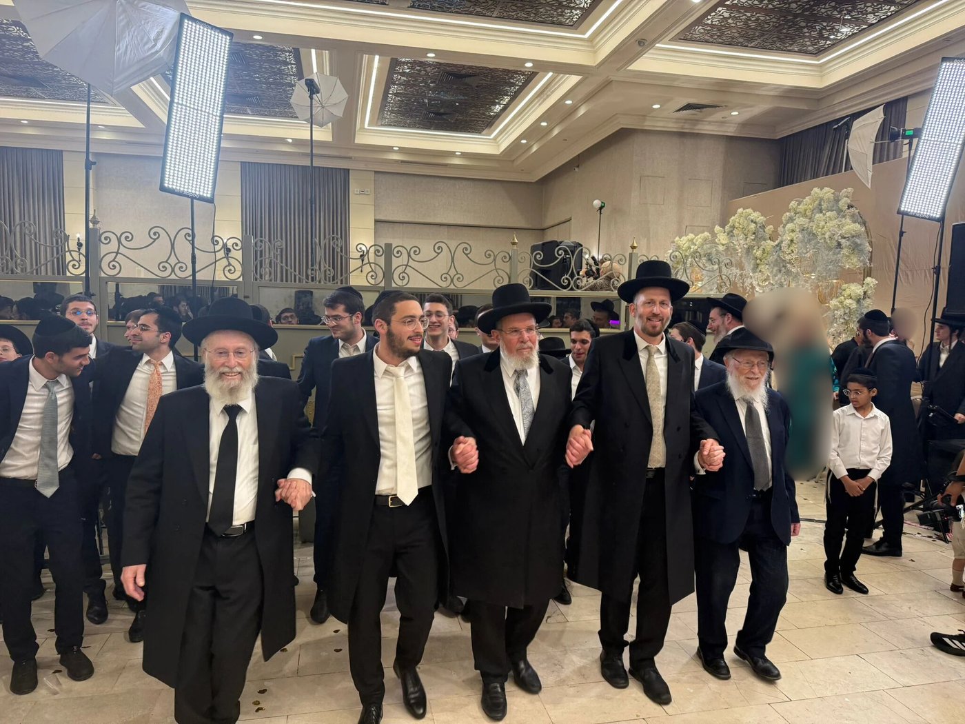 שמחת נישואי בת הרב אשר ויזל