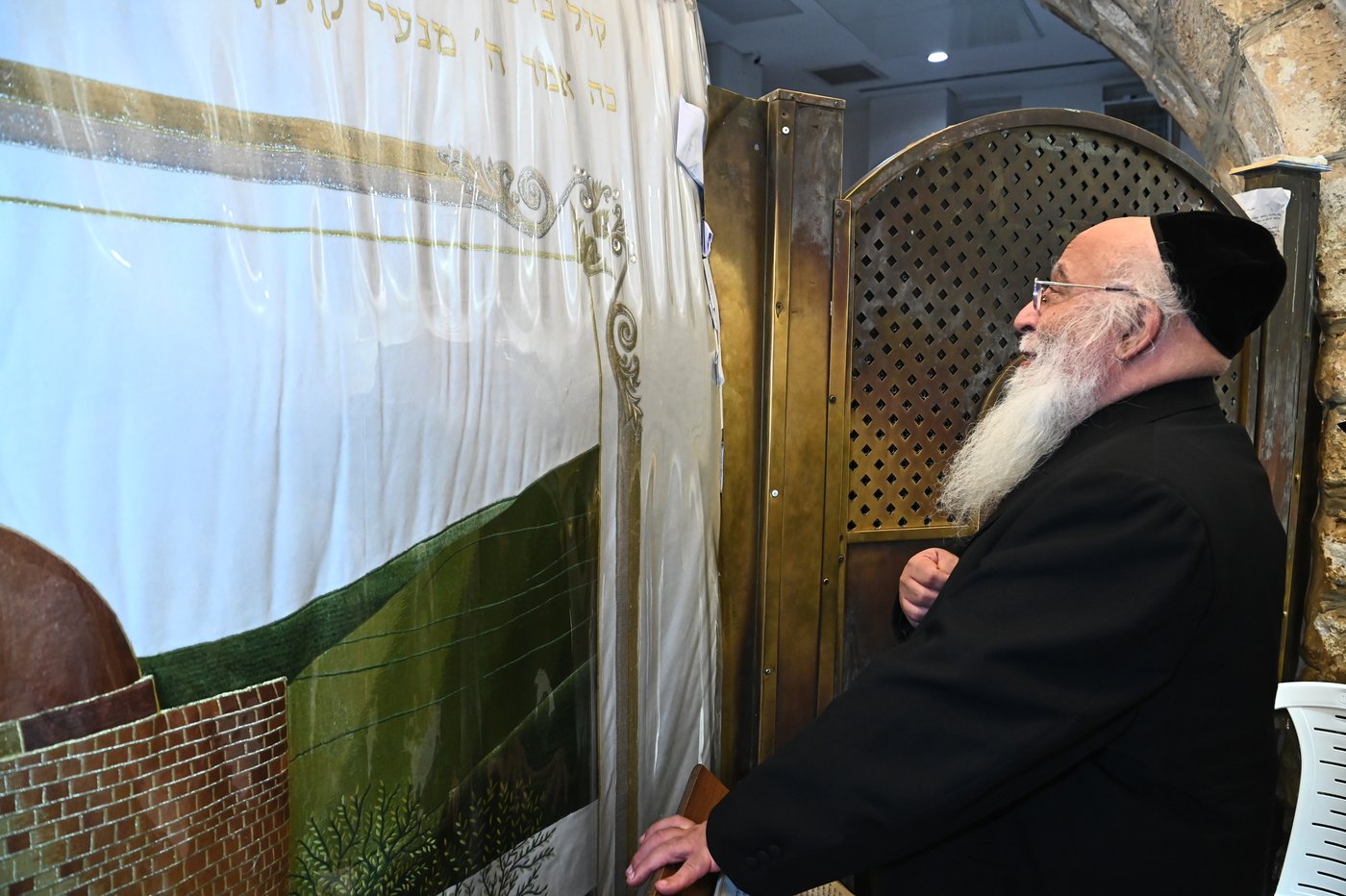 המקובל הגאון הרב בניהו שמואלי בקבר רחל