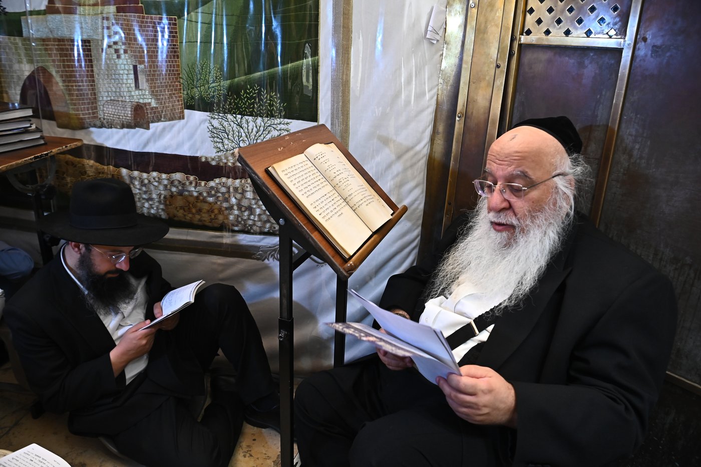 המקובל הגאון הרב בניהו שמואלי בקבר רחל